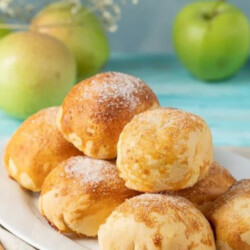 Печенье на кефире с яблочной начинкой