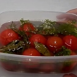 Помидоры маринованные за сутки