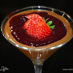 Как приготовить Шоколадный мусс с ягодным соусом