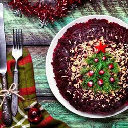 20 лучших слоеных салатов на Новый год 2025 - Будет вкусно - Социальная сеть "МТ.RU"