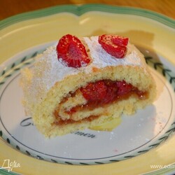 Малиновый рулет на миндальной муке — Пошаговый рецепт приготовления с фото 2025 | Простые и вкусные рецепты в домашних условиях EdimDoma.ru