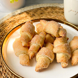 Нежные творожные рогалики