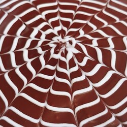 Торт" Эстерхази "с вертикальными коржами