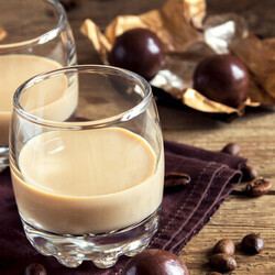 Домашний «Бейлиз»: рецепт любимого сливочного ликера