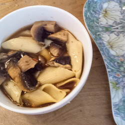 Грибной суп по-азиатски