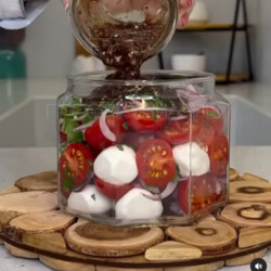 Салат с моцареллой