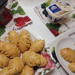 Пирожки-малютки с куриной начинкой