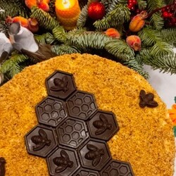 Торт "Отменный медовик"