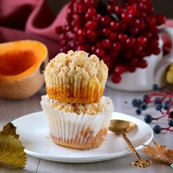 Тыквенные маффины со штрейзелем