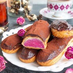 Эклеры со смородиновым кремом и шоколадным ганашем на Вкусном Блоге