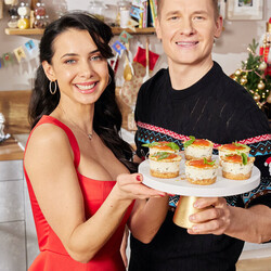 Новые рецепты на Новый год: чизкейки с томатным мармеладом