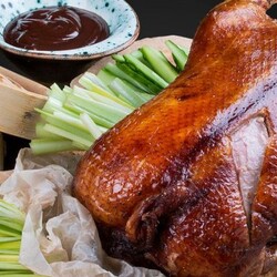 Домашний рецепт приготовления утки по-пекински с лепёшками и соусом