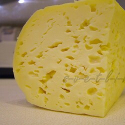 Домашний твердый сыр