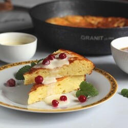 Творожный пирог на сковороде