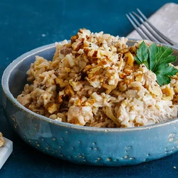 Советский салат с курицей и грецкими орехами, пошаговый рецепт с фото на 855 ккал