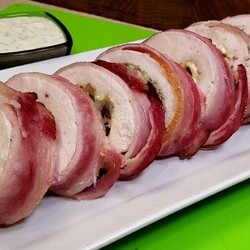 Знаменитая закуска, сверток из курицы, покорит вас навсегда