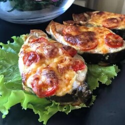 Рыбка по-французски 1. Горбуша (стейки) — по вкусу 2.... | Интересный контент в группе ВОЗЬМИ И СДЕЛАЙ! Вкусные рецепты