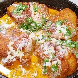 Мега вкусная курица в соусе на сковороде. Это блюдо вас покорит!