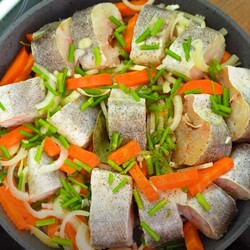 Рыба как раки! Как вкусно и просто приготовить минтай или хек