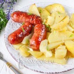 Купаты с картошкой в духовке — рецепт с фото