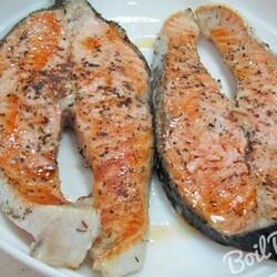 Лосось жареный на сковороде - пошаговый рецепт с фото