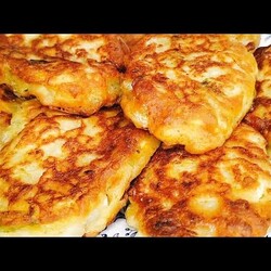 Ленивые пирожки с капустой на сковороде