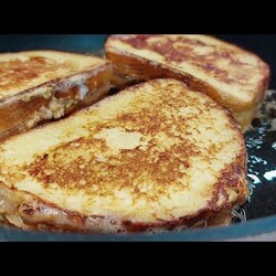 К чаю за 5 минут! Мягкие, сладкие и ленивые ПИРОЖКИ с повидлом.и с фаршем.