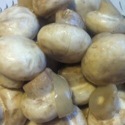 Шампиньоны маринованные -