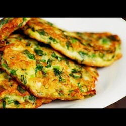 кабачково-сырные лепешки в духовке. видео 3 мин.  Delicious and simple zucchini tortilla recipe