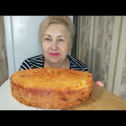 Знаменитый пирог манник.Заливной молоком пирог,Очень вкусный десерт.