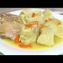 КОГДА не БЫЛО ДЕНЕГ ... штрудли. привлекло полузаварное тесто и много лука.