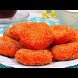 Морковные Котлеты. из вареной морк. С МАНКОЙ. БЕЗ ЯИЦ.можно со свеклой?