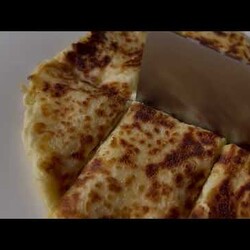 сырно картофельные лепёшки на сковороде/без дрожжей/без духовки,без яиц