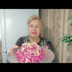 Нежный и вкусный салат из обычной свеклы.яйца сыр