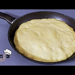 ХЛЕБ НА СКОВОРОДКЕ без сильного замеса. первые 4 минуты.