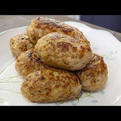 Куриные котлеты с сочной начинкой зел лук + яйцо. Шеф-повар Василий Емельяненко