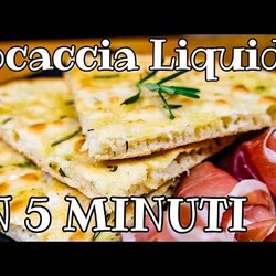 ХРУСТЯЩАЯ ЖИДКАЯ ФОКАЧЧА_ГОТОВА ЗА 5 МИНУТ. духовка. FOCACCIA LIQUIDA CROCCANTE_PRONTA IN 5 MINUTI_come fare una focaccia veloce e sottile.