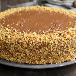 Нежный тортик в микроволновке, на приготовление которого уйдет 5 минут | SM.News