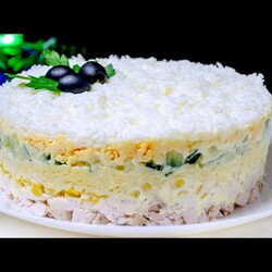Салат "СНЕЖОК"! Его все ищут на столе! Невероятно простой и вкусный салат на НОВОГОДНИЙ стол 2024!