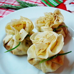 Жульен в блинных «мешочках» – идеальная закуска к празднику - Пошаговый рецепт с фото |  Закуски