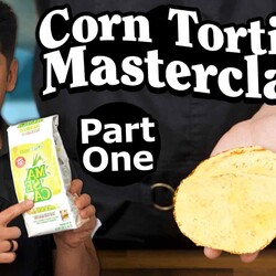 Tortillas Like a Mexican Grandma (тортилья)