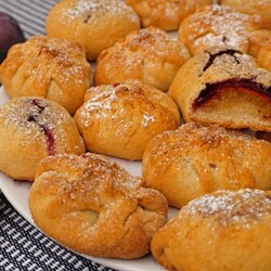 Печенье со сливами