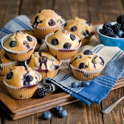 Кексы со смородиной