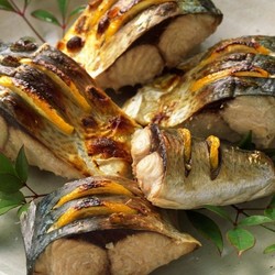 Скумбрия в йогуртовом соусе