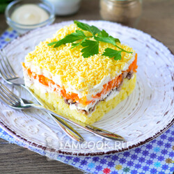 Салат «Мимоза» со скумбрией — рецепт с фото