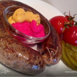 "Гурка" - праздничная закарпатская колбаса. Ингредиенты: свиной язык, говяжьи легкие, свиное сердце