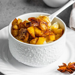 Рисовый пудинг с карамельными фруктами