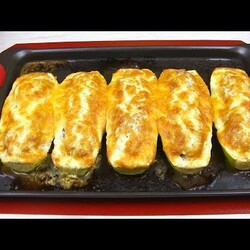 Видео -  КАБАЧКИ с Фаршем и Рисом под Сыром.