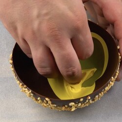 В шоколадной посуде