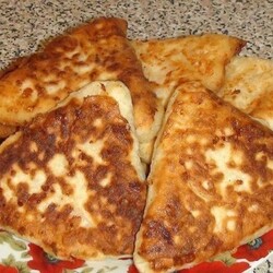 Сырные лепёшки на скорую руку